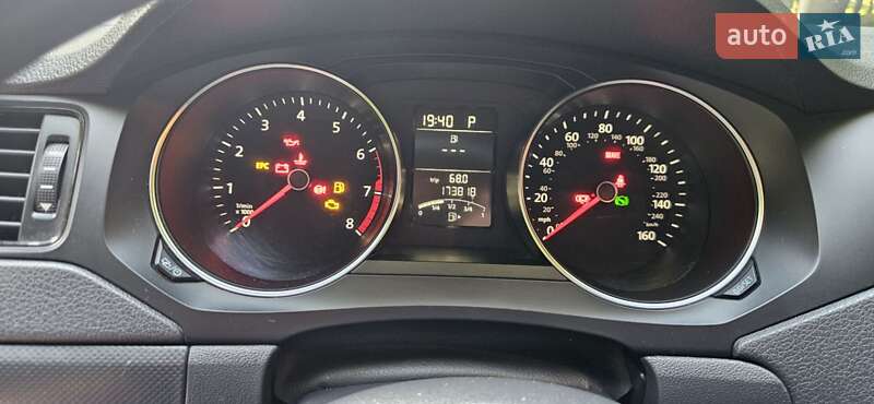 Седан Volkswagen Jetta 2016 в Львове