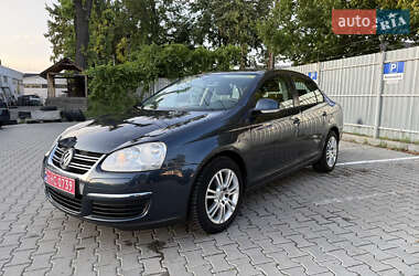 Седан Volkswagen Jetta 2009 в Виннице