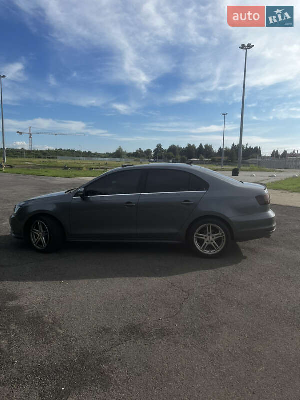 Седан Volkswagen Jetta 2016 в Львове фото 5 Седан Volkswagen Jetta 2016 в Львове