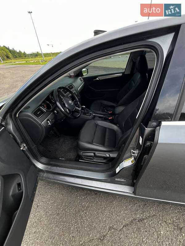 Седан Volkswagen Jetta 2016 в Львове фото 10 Седан Volkswagen Jetta 2016 в Львове