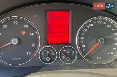 Седан Volkswagen Jetta 2009 в 