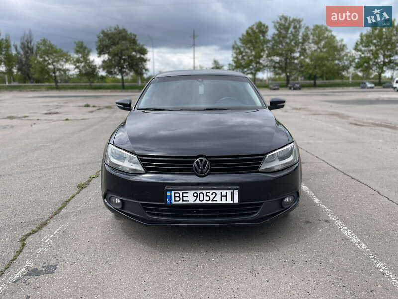 Седан Volkswagen Jetta 2012 в Николаеве