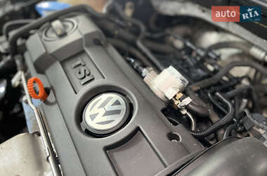 Седан Volkswagen Jetta 2012 в 