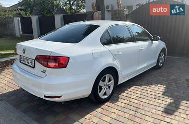 Седан Volkswagen Jetta 2014 в 