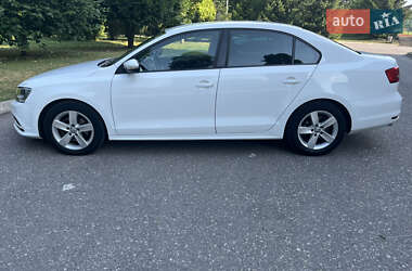 Седан Volkswagen Jetta 2014 в 