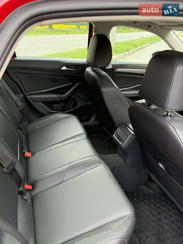 Седан Volkswagen Jetta 2018 в Ромнах фото 11 Седан Volkswagen Jetta 2018 в Ромнах