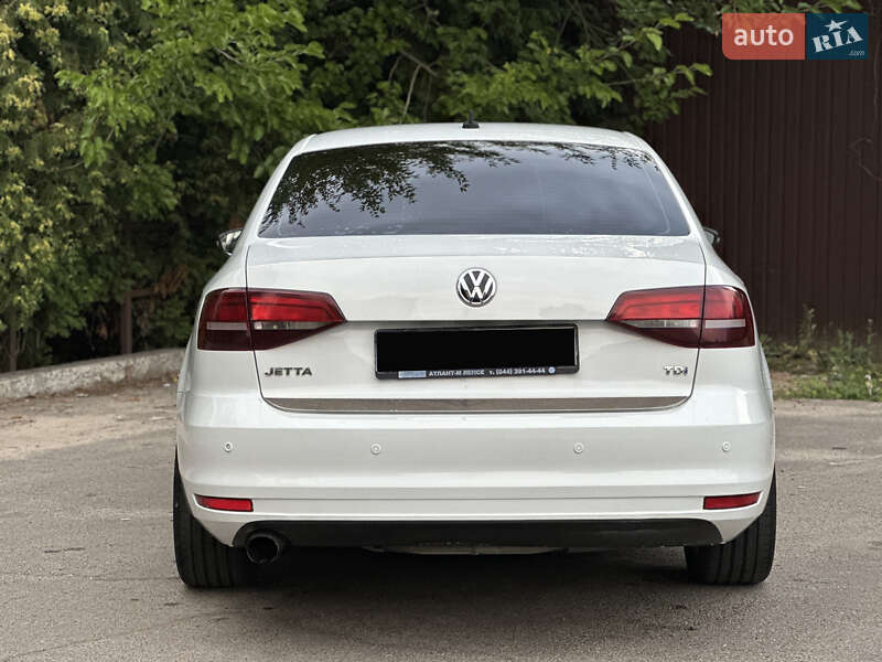 Седан Volkswagen Jetta 2016 в Києві
