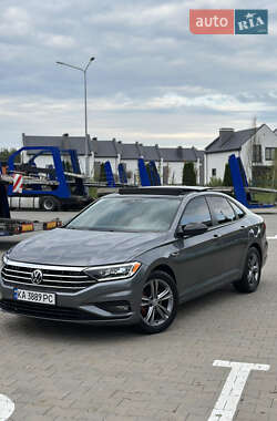 Седан Volkswagen Jetta 2020 в Киеве