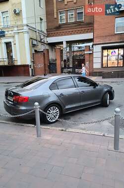 Седан Volkswagen Jetta 2012 в Полтаві