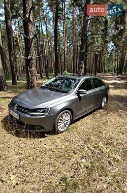 Седан Volkswagen Jetta 2012 в Полтаві