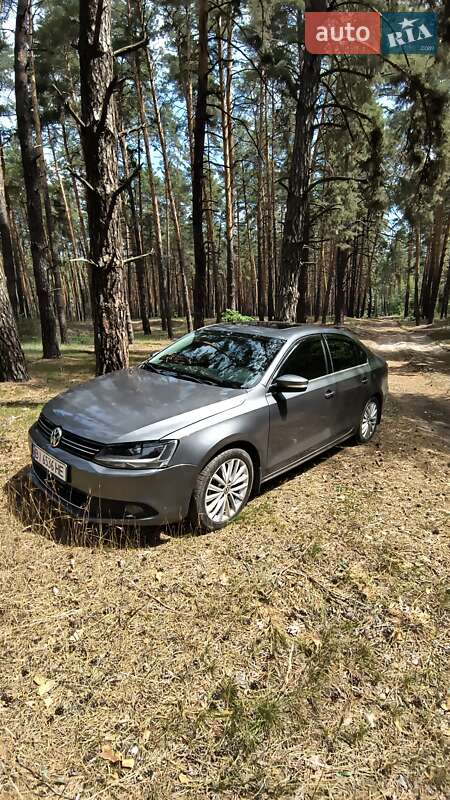 Седан Volkswagen Jetta 2012 в Полтаві