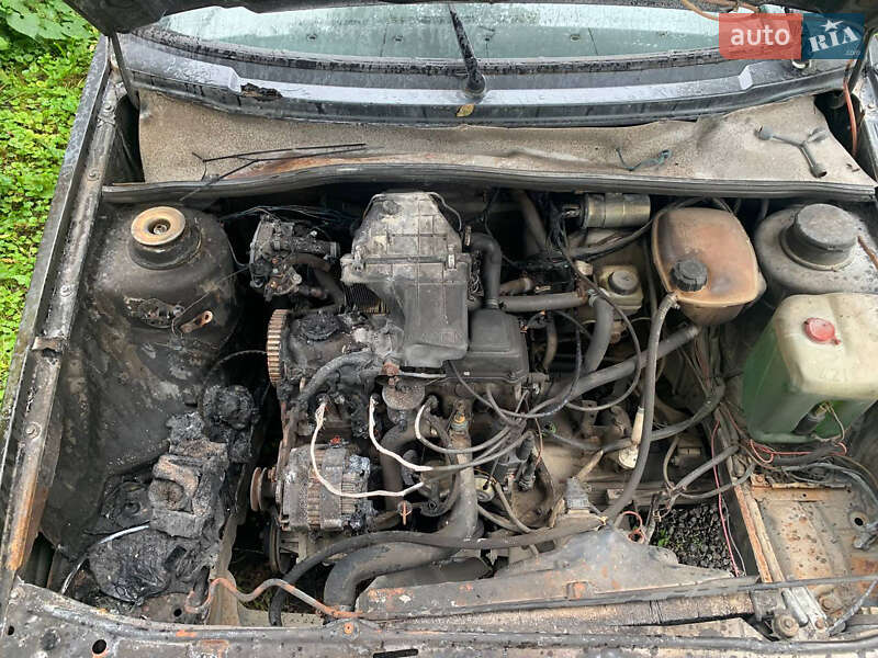 Седан Volkswagen Jetta 1988 в Львове