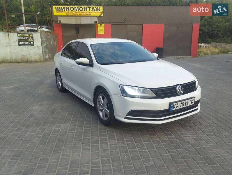 Седан Volkswagen Jetta 2016 в Запоріжжі