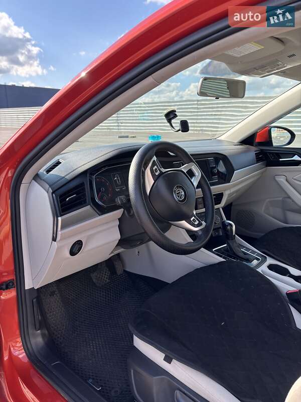 Седан Volkswagen Jetta 2019 в Львове