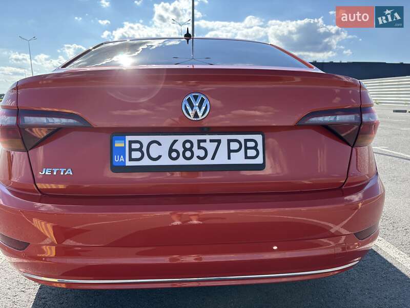 Седан Volkswagen Jetta 2019 в Львове