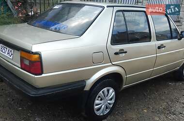 Седан Volkswagen Jetta 1985 в Перечине
