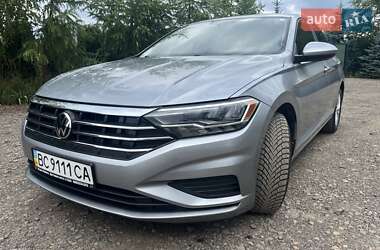 Седан Volkswagen Jetta 2019 в Стрые