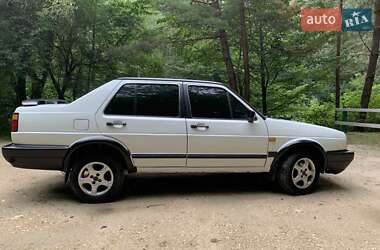 Седан Volkswagen Jetta 1986 в Бродах