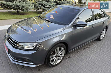 Седан Volkswagen Jetta 2015 в Одесі