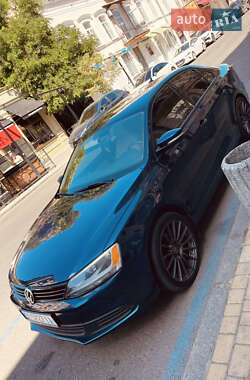 Седан Volkswagen Jetta 2010 в Полтаве