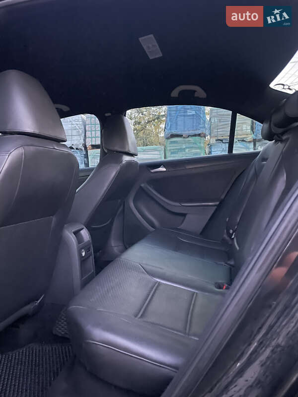 Седан Volkswagen Jetta 2014 в Дніпрі фото 8 Седан Volkswagen Jetta 2014 в Дніпрі