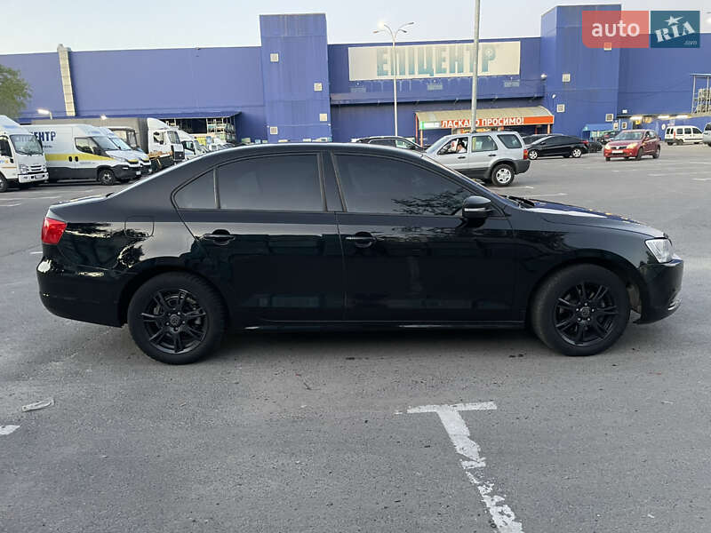 Седан Volkswagen Jetta 2014 в Дніпрі фото 4 Седан Volkswagen Jetta 2014 в Дніпрі