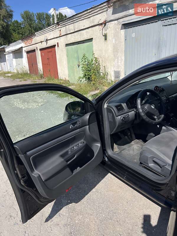 Седан Volkswagen Jetta 2008 в Тернополі