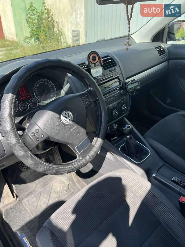 Седан Volkswagen Jetta 2008 в Тернополі