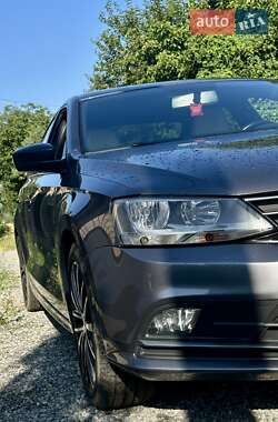 Седан Volkswagen Jetta 2016 в Києві