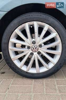 Седан Volkswagen Jetta 2012 в Полтаві