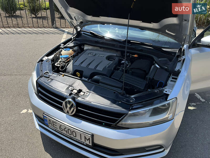 Седан Volkswagen Jetta 2016 в Кривому Розі