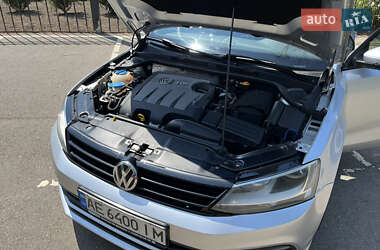 Седан Volkswagen Jetta 2016 в 