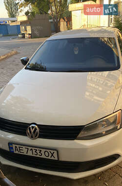 Седан Volkswagen Jetta 2014 в Дніпрі