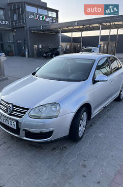 Седан Volkswagen Jetta 2006 в Львове