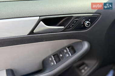 Седан Volkswagen Jetta 2013 в Киеве