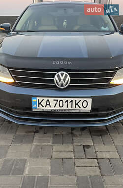 Седан Volkswagen Jetta 2016 в Киеве