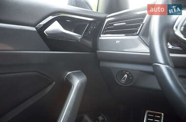 Седан Volkswagen Jetta 2021 в  фото 27 Седан Volkswagen Jetta 2021 в