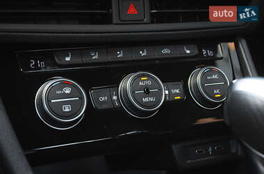 Седан Volkswagen Jetta 2021 в  фото 21 Седан Volkswagen Jetta 2021 в