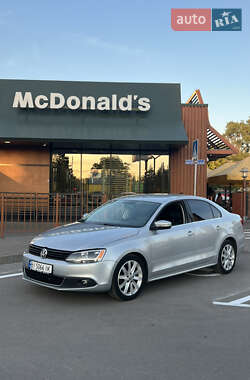 Седан Volkswagen Jetta 2013 в Харкові