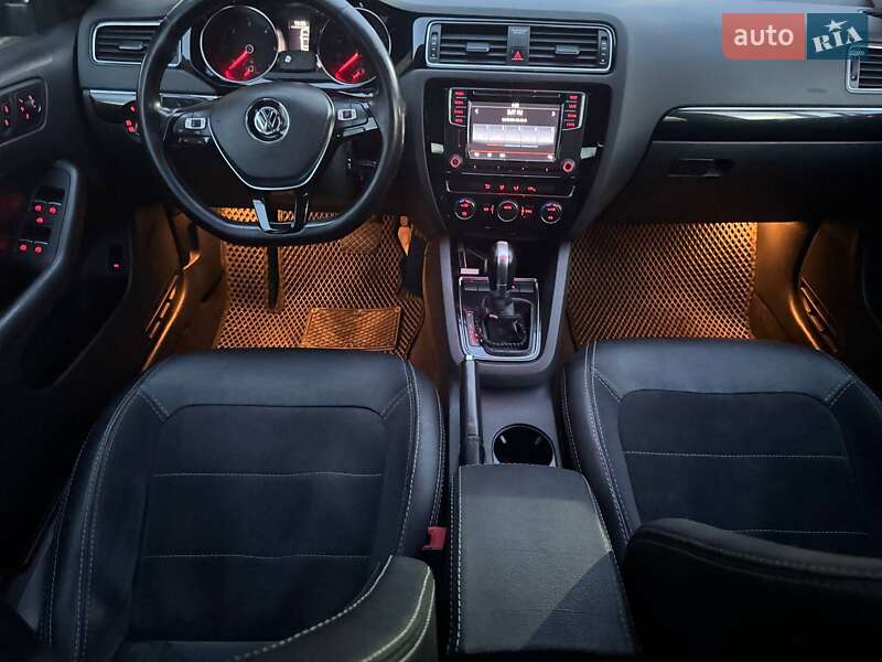 Седан Volkswagen Jetta 2016 в Ужгороде фото 12 Седан Volkswagen Jetta 2016 в Ужгороде
