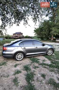 Седан Volkswagen Jetta 2012 в Полтаві