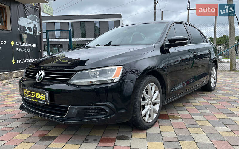 Седан Volkswagen Jetta 2012 в Стрые
