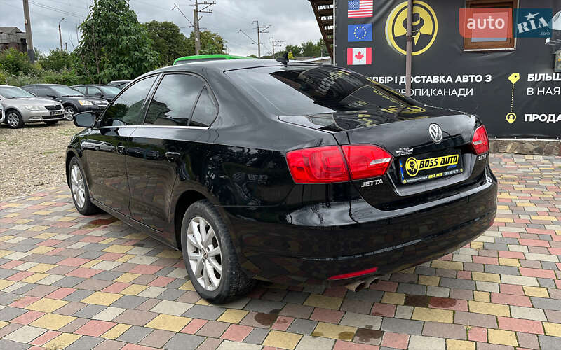 Седан Volkswagen Jetta 2012 в Стрые
