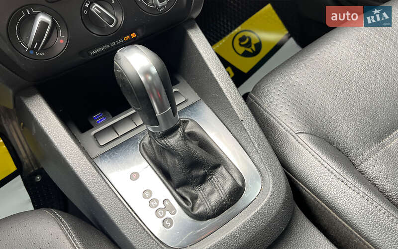 Седан Volkswagen Jetta 2012 в Стрые