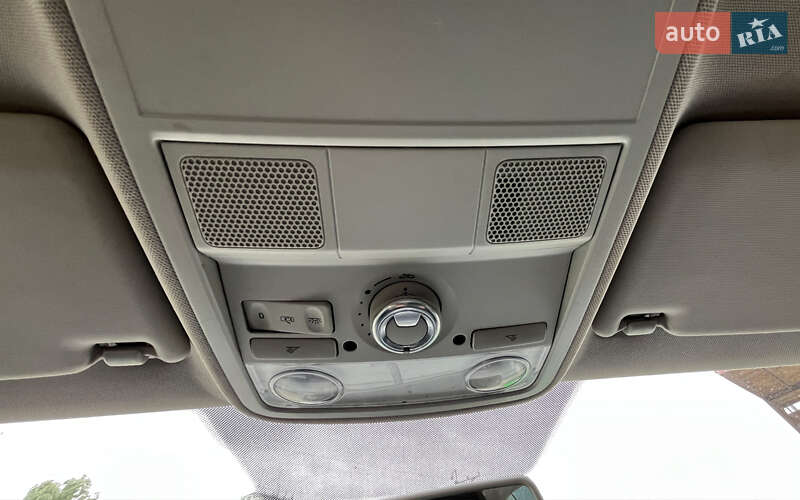 Седан Volkswagen Jetta 2012 в Стрые