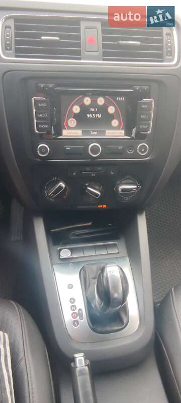 Седан Volkswagen Jetta 2012 в Коломиї