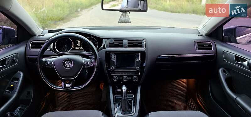 Седан Volkswagen Jetta 2016 в Борисполі