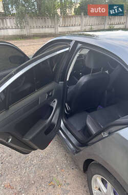 Седан Volkswagen Jetta 2010 в 