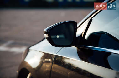 Седан Volkswagen Jetta 2011 в 