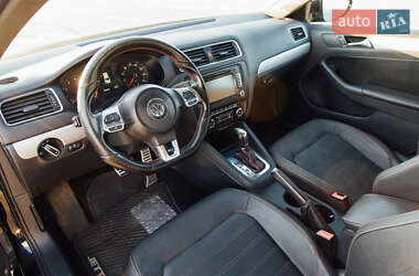 Седан Volkswagen Jetta 2011 в 